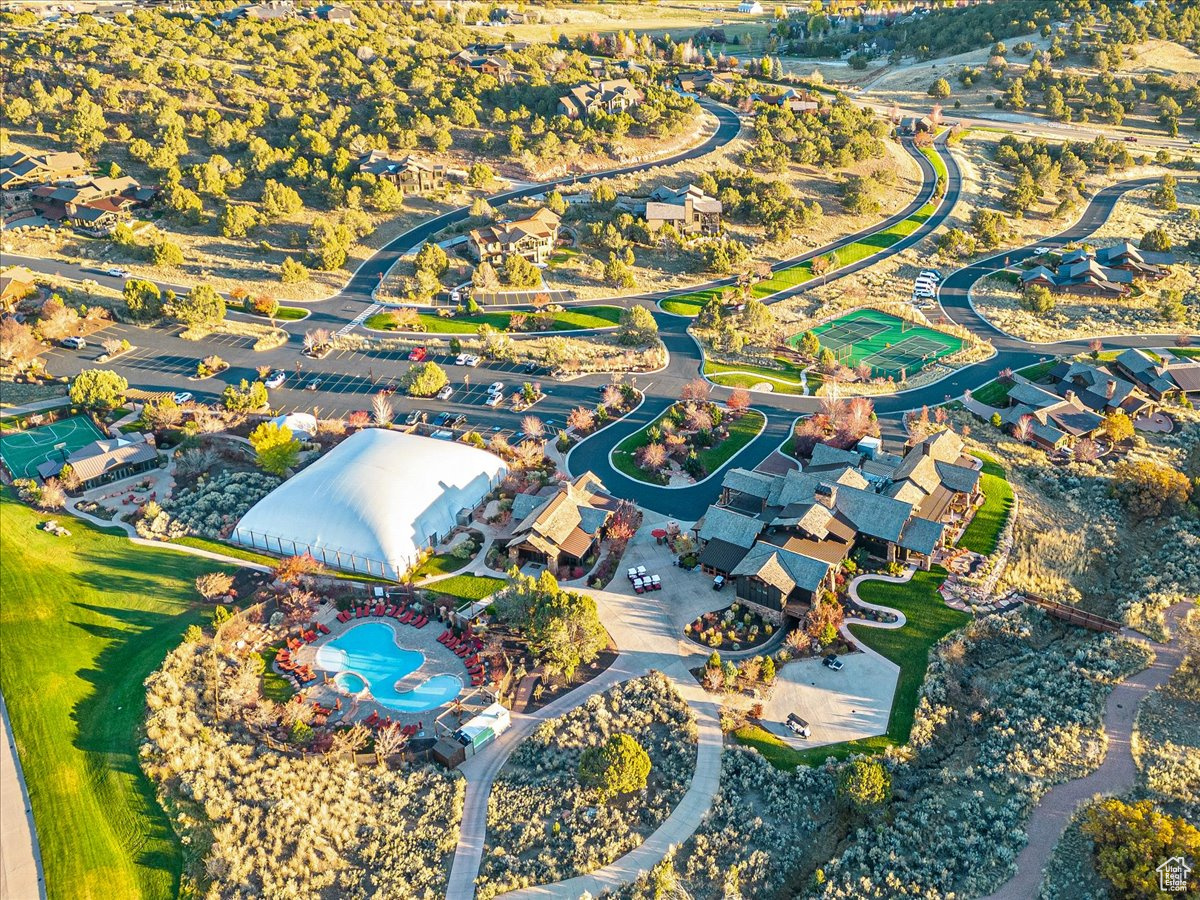 RED LEDGES - Residential