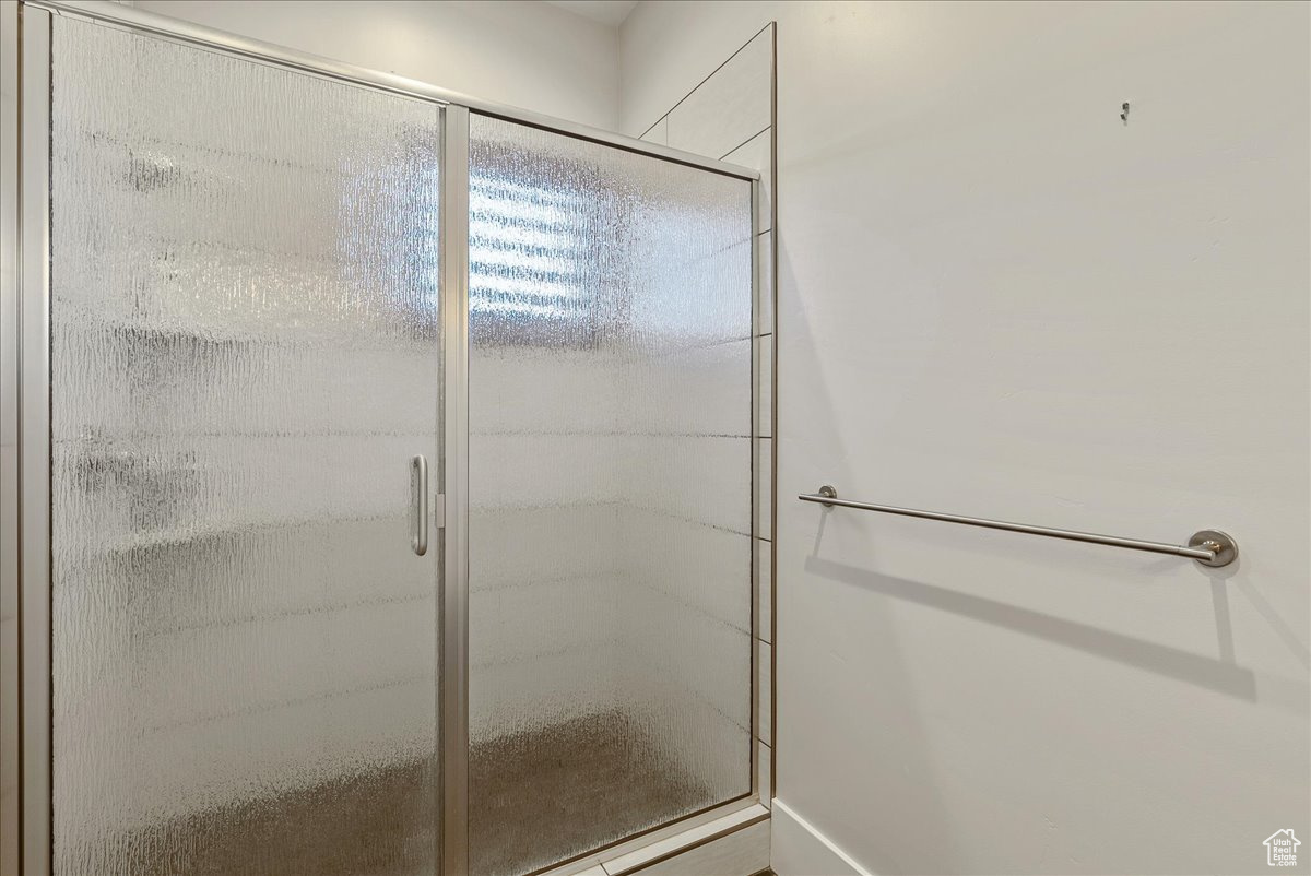 RED LEDGES - Residential