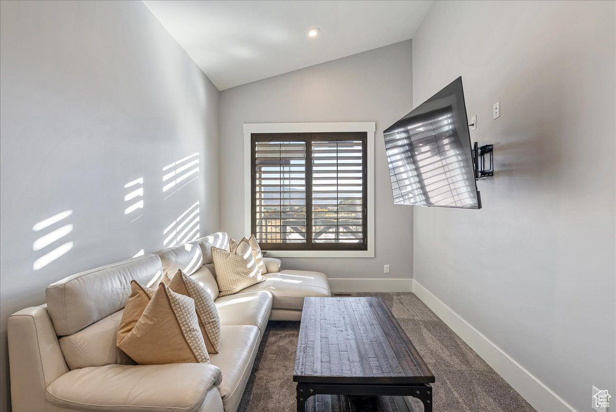 RED LEDGES - Residential