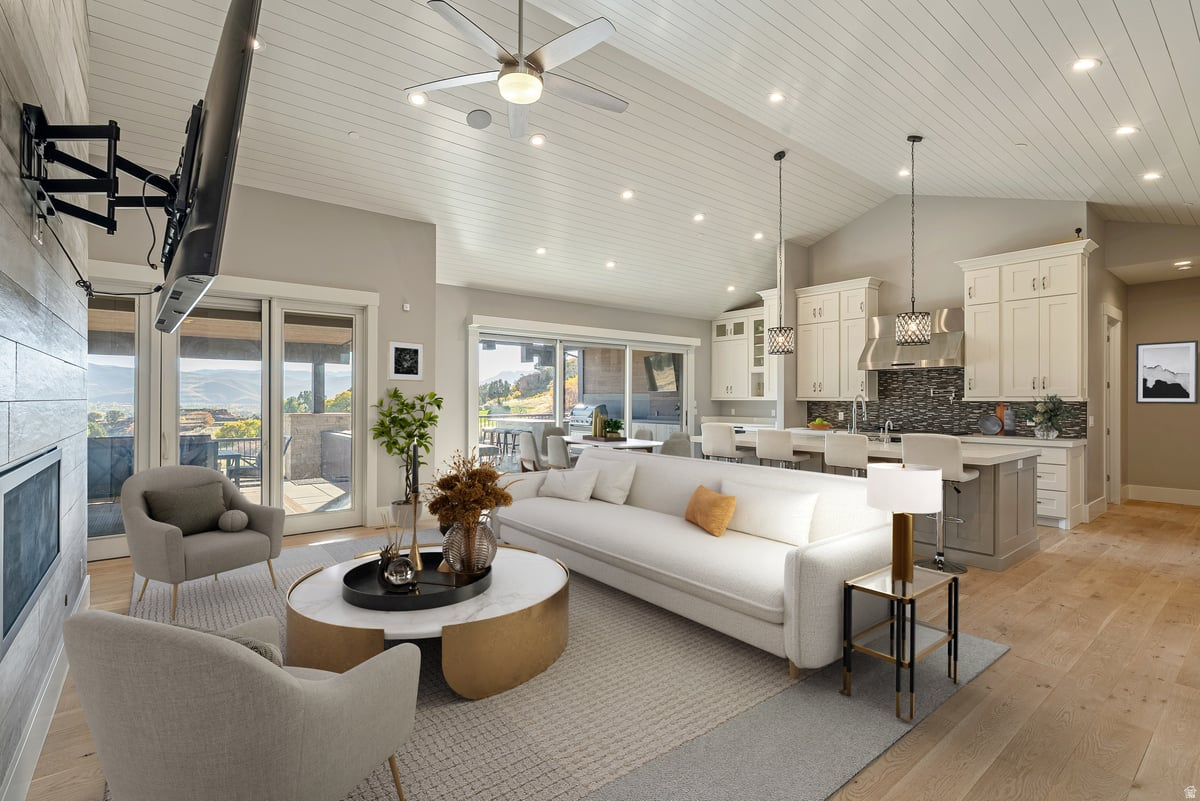 RED LEDGES - Residential