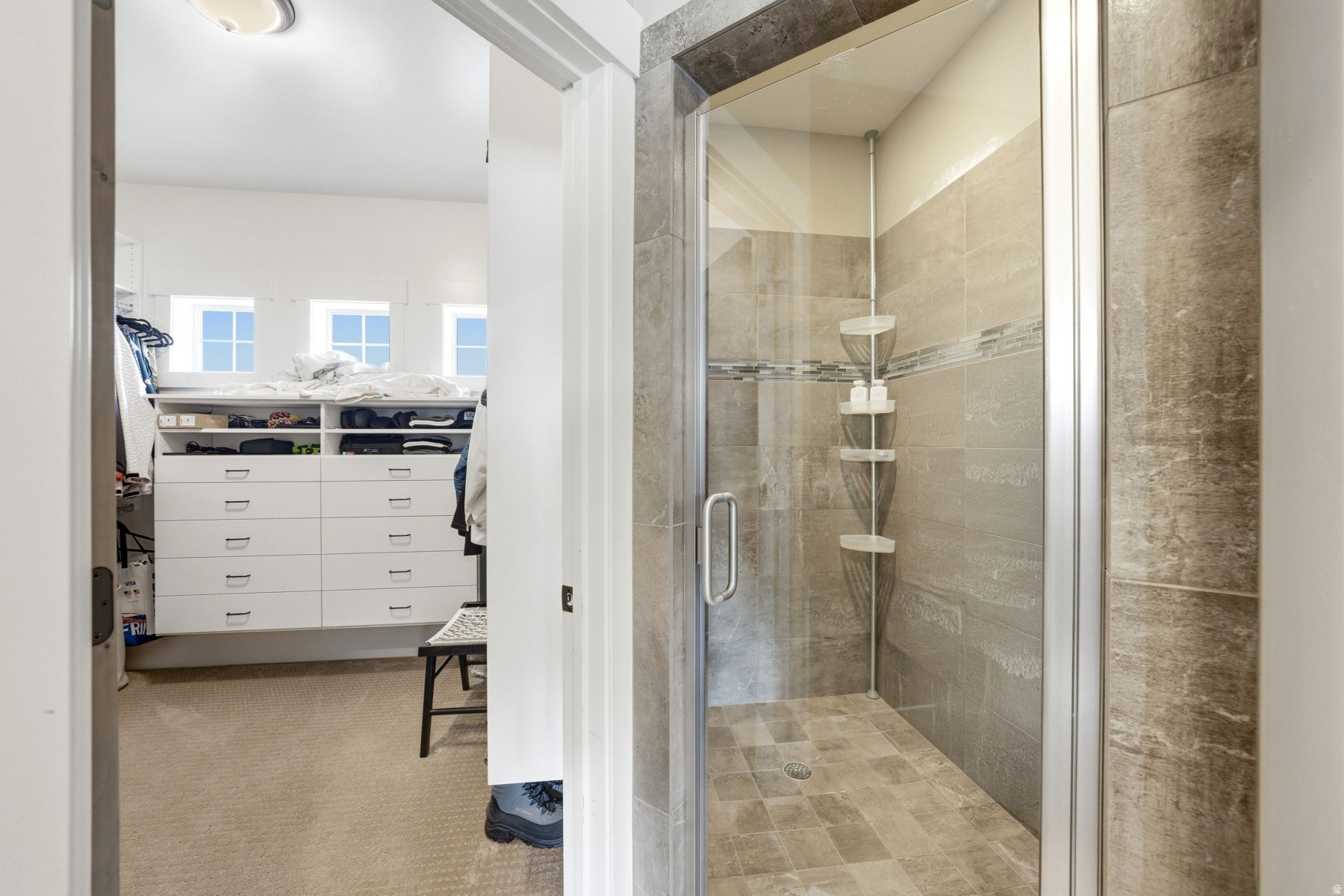 RUSTLER AT HIDEOUT - Residential