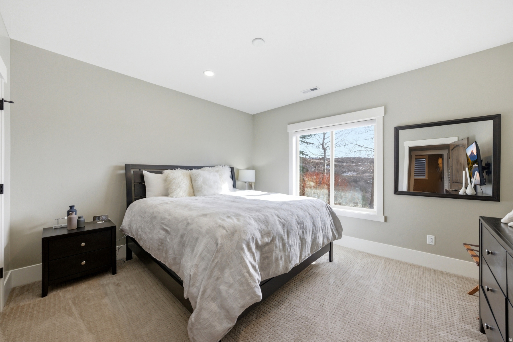 RUSTLER AT HIDEOUT - Residential