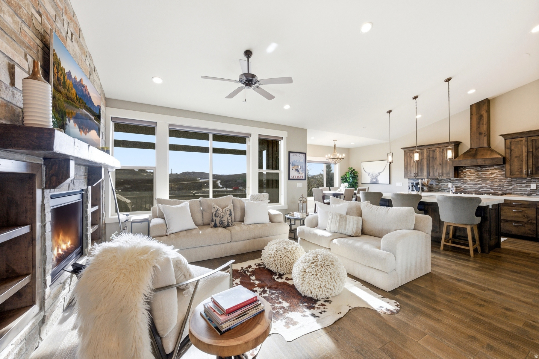 RUSTLER AT HIDEOUT - Residential