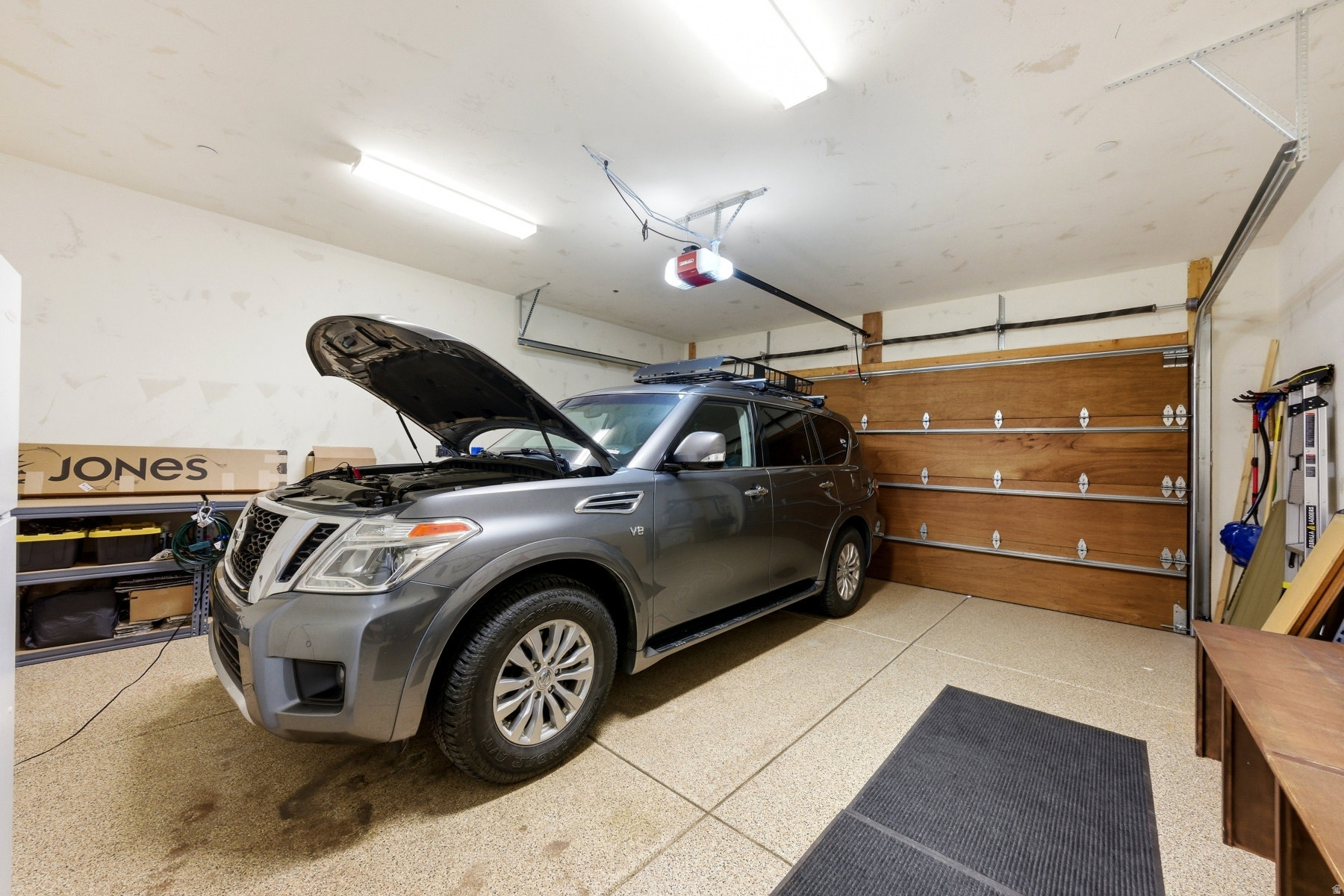 RUSTLER AT HIDEOUT - Residential