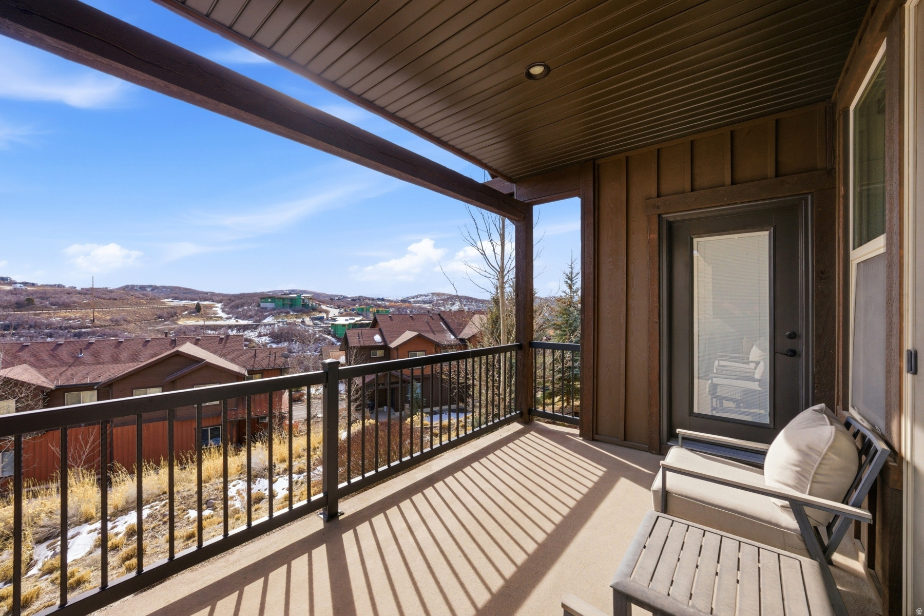 RUSTLER AT HIDEOUT - Residential