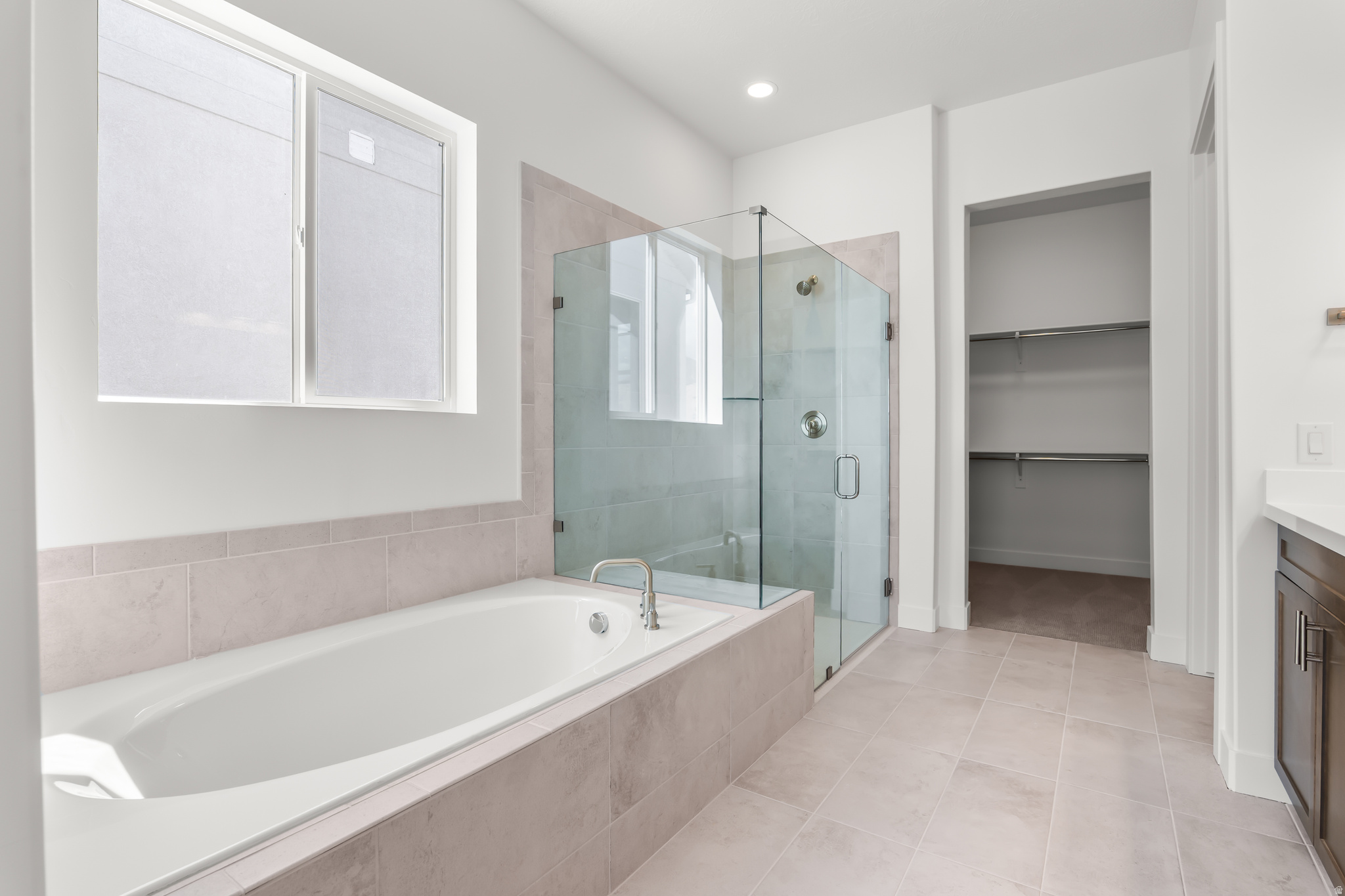 BRISTOL FARMS - Residential