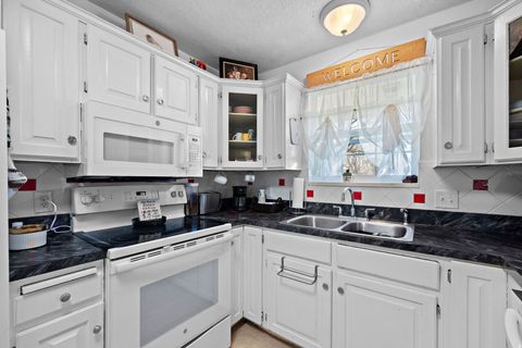 Tiny photo for 519 N 600 E, Springville, UT 84663 (MLS # 2136062)