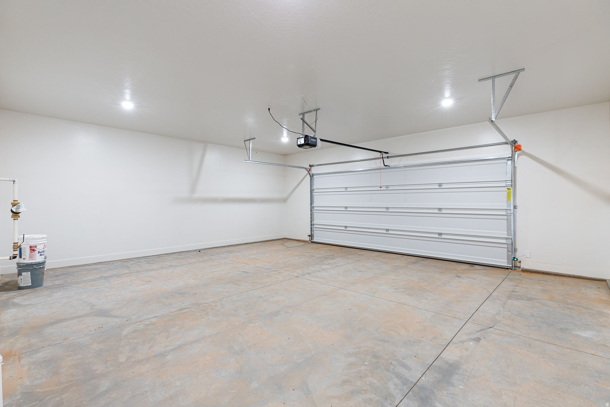 CRIMSON ESTATES - Residential