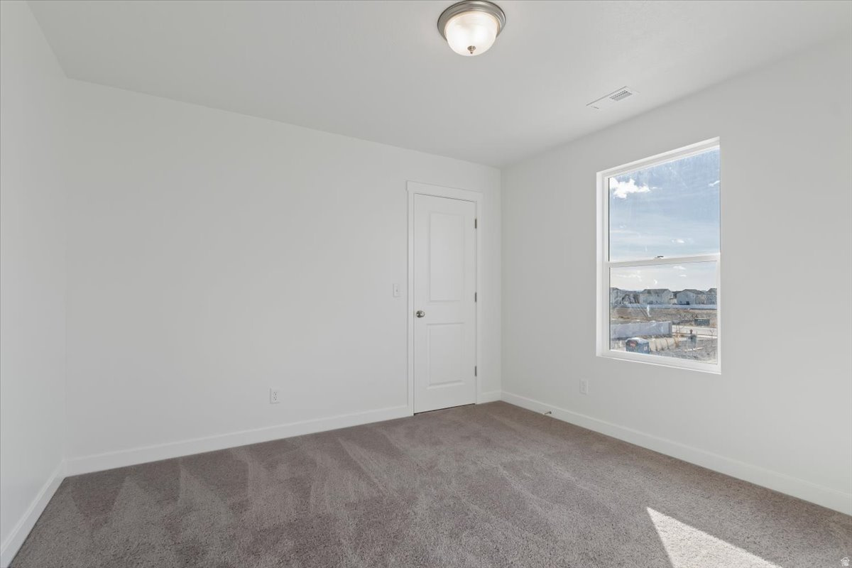 EAGLE VILLAGE - Residential