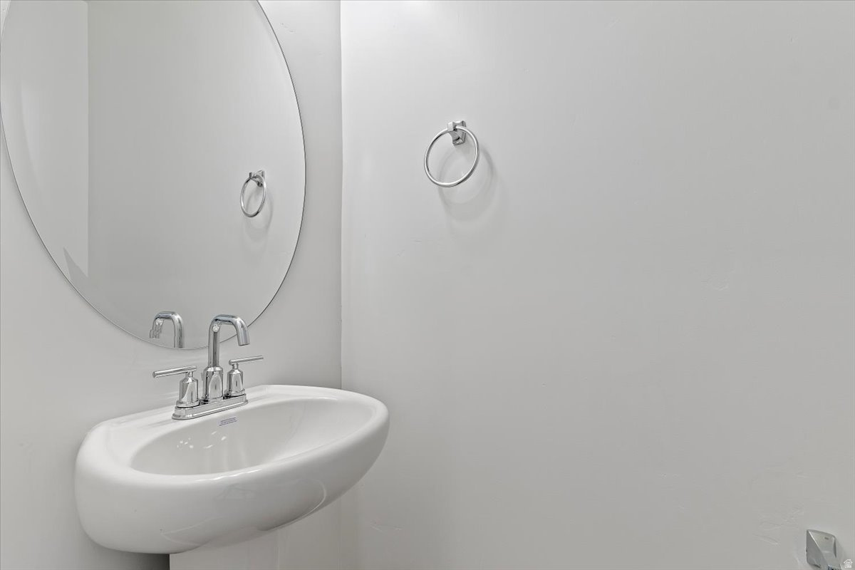 EAGLE VILLAGE - Residential