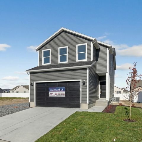 Photo of 1536 E PHEASANT RD #214, Eagle Mountain, UT 84005 (MLS # 2135224)