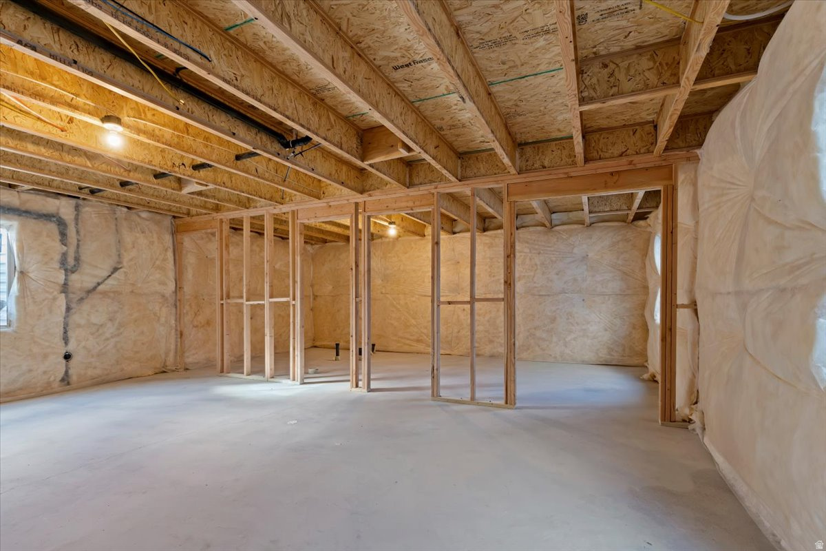 EAGLE VILLAGE - Residential