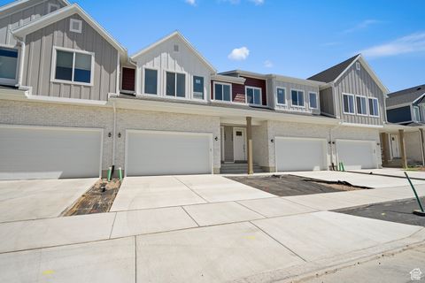 Photo of 1697 W 2770 S #202, Syracuse, UT 84075 (MLS # 2096826) Photo of 1697 W 2770 S #202, Syracuse, UT 84075 (MLS # 2096826)