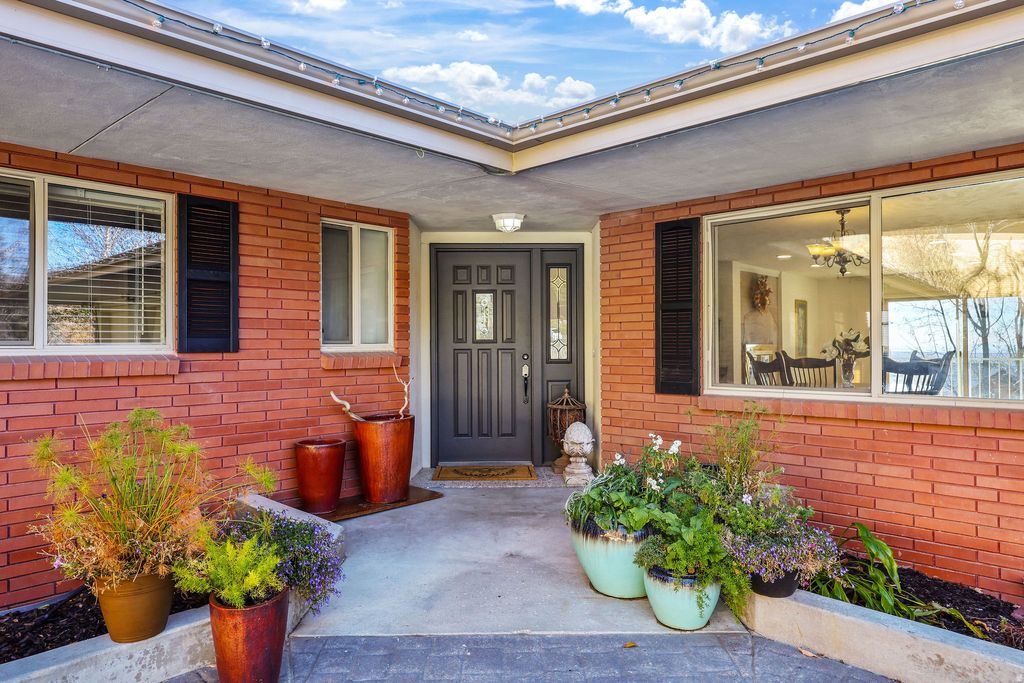 Photo of 397 W 4125 N, Pleasant View, UT 84414 (MLS # 2124690)