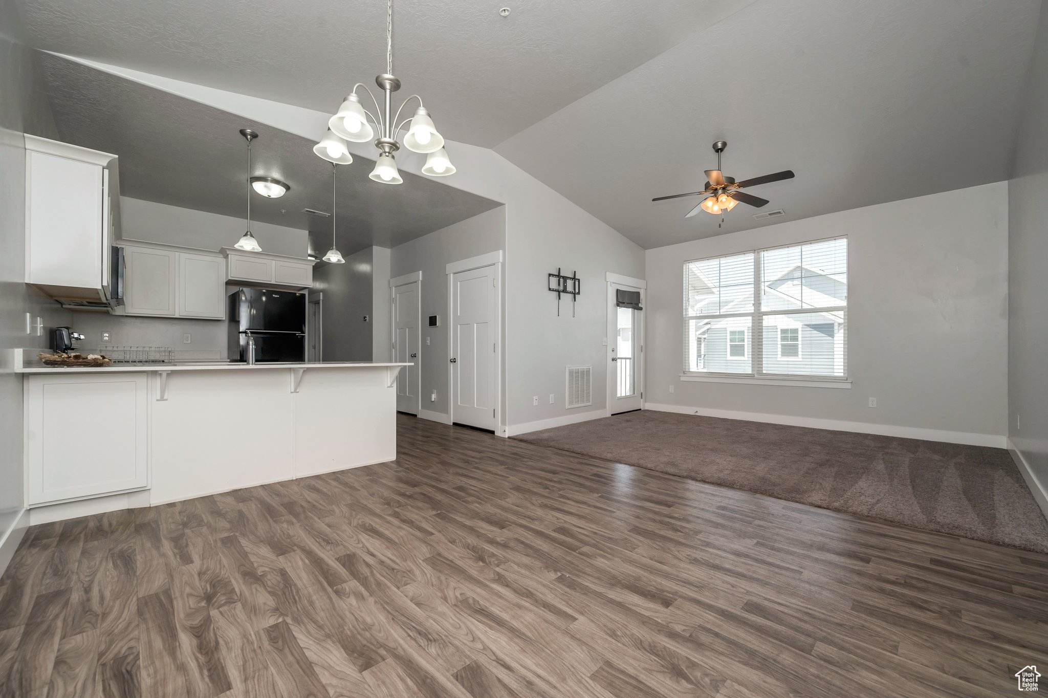 Vineyard, Utah 84059, United States, 3 Bedrooms Bedrooms, ,2 BathroomsBathrooms,Residential,Active,152231