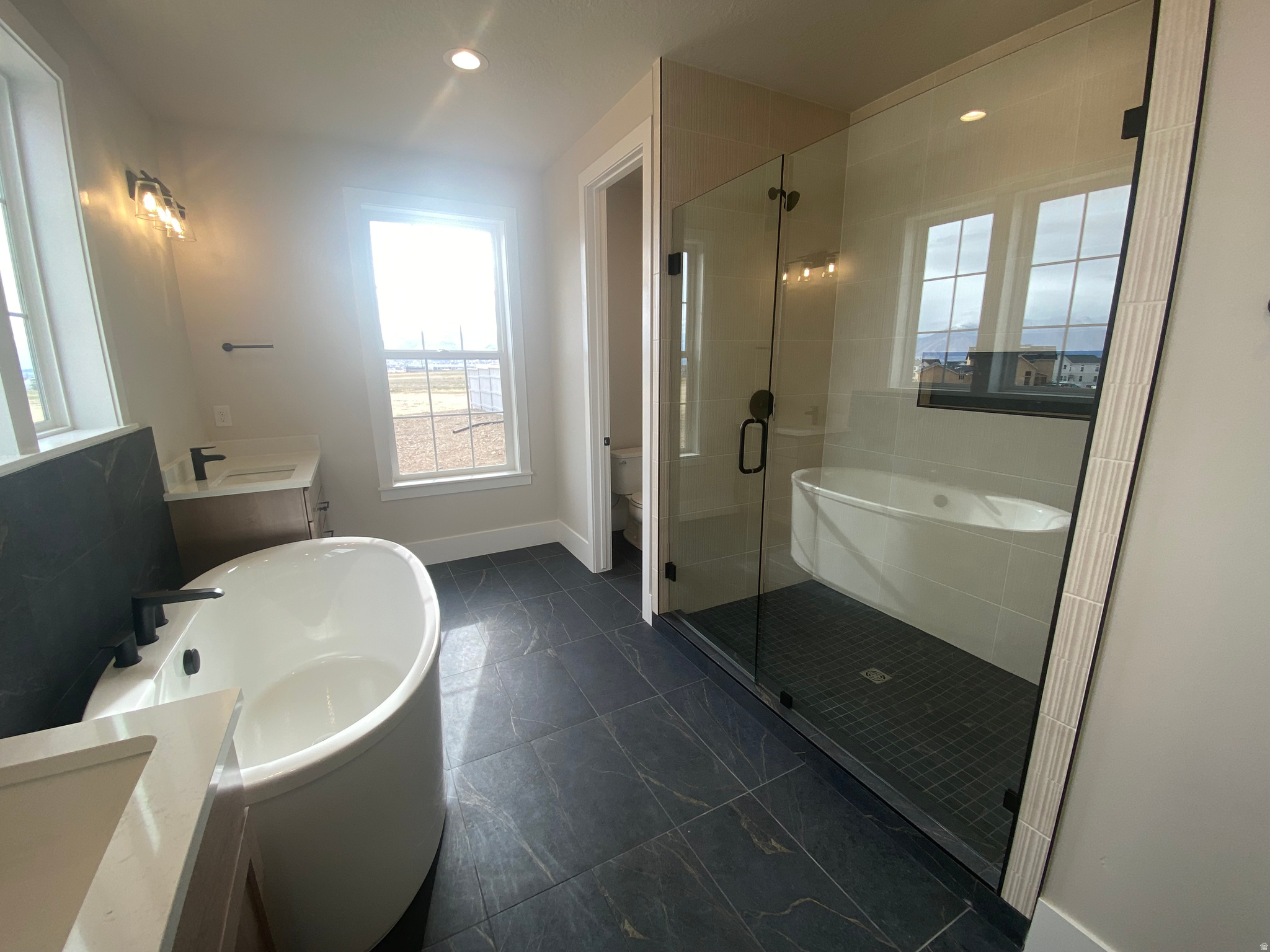 DAYBREAK - Residential