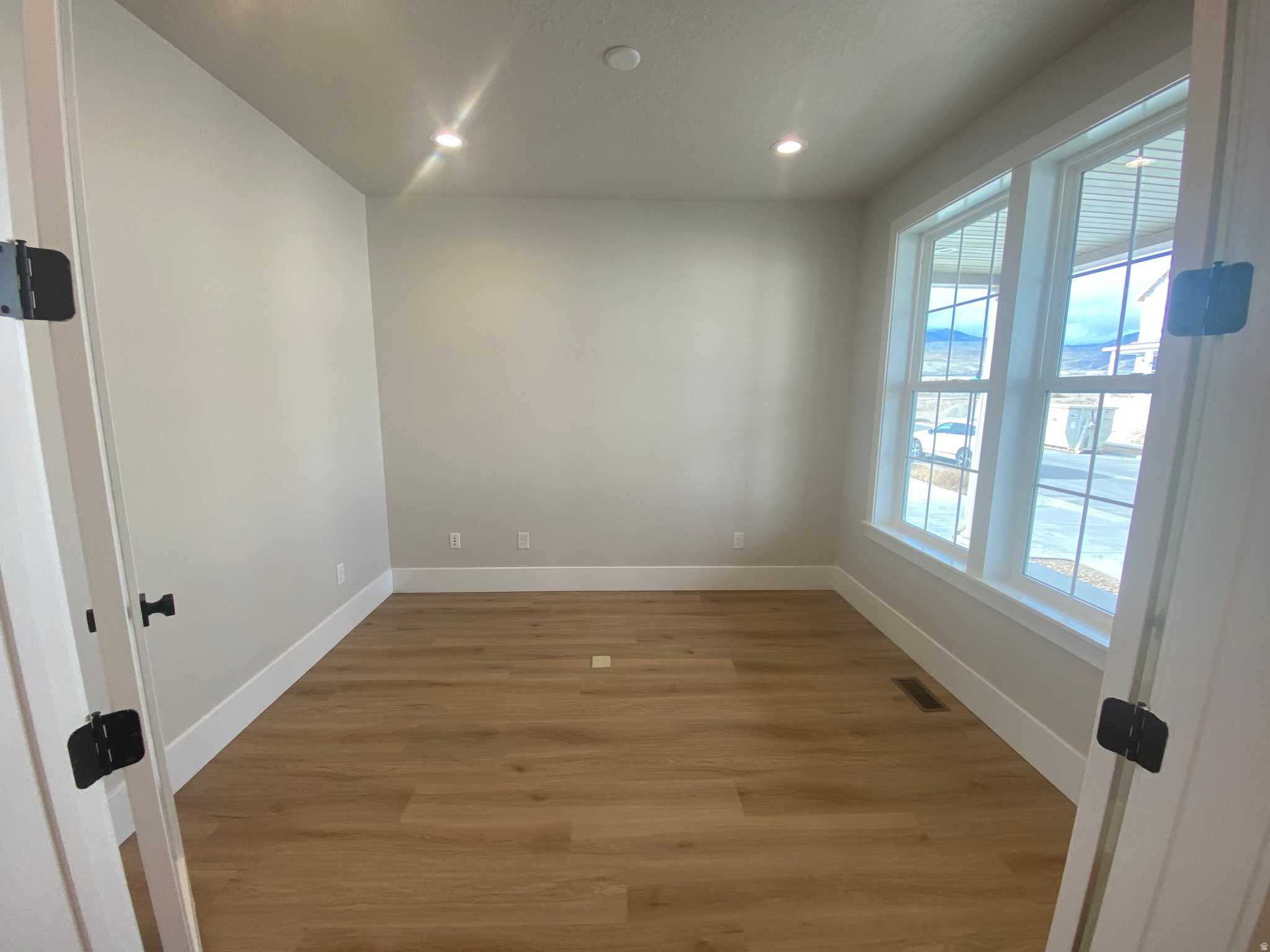 DAYBREAK - Residential