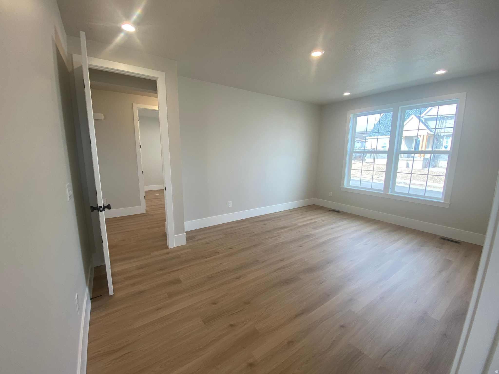 DAYBREAK - Residential