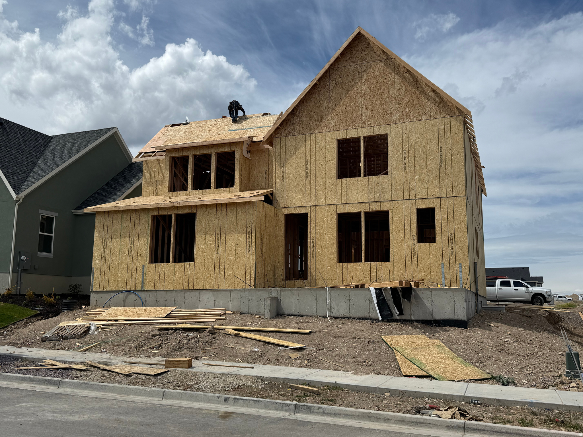 DAYBREAK - Residential