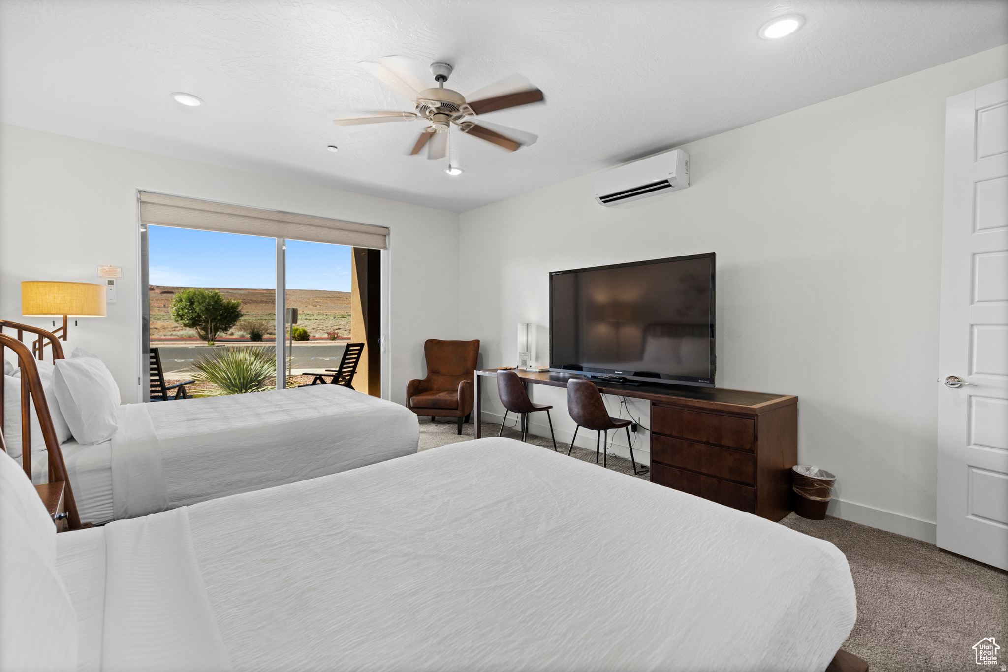 SAND HOLLOW VILLAS - Residential