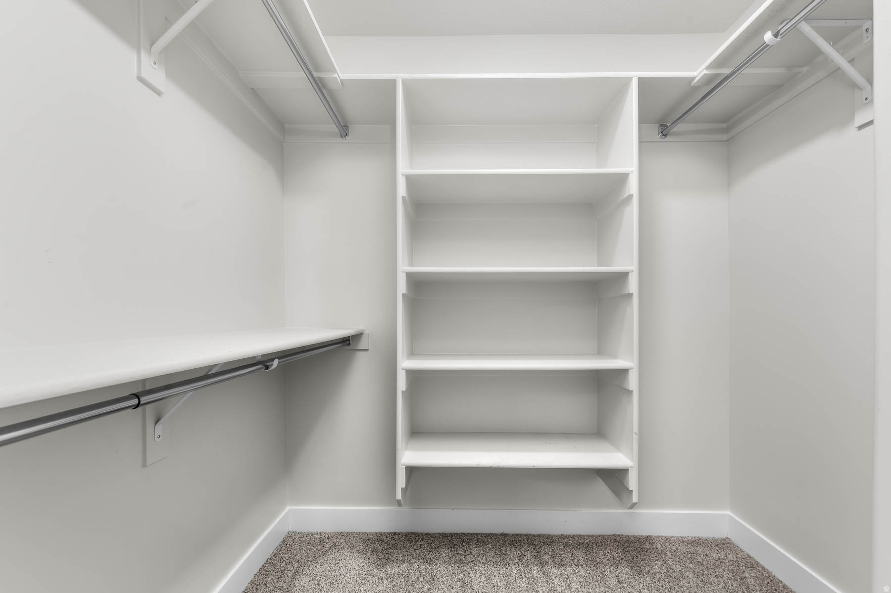 MOUNTAIN RIDGE - Residential