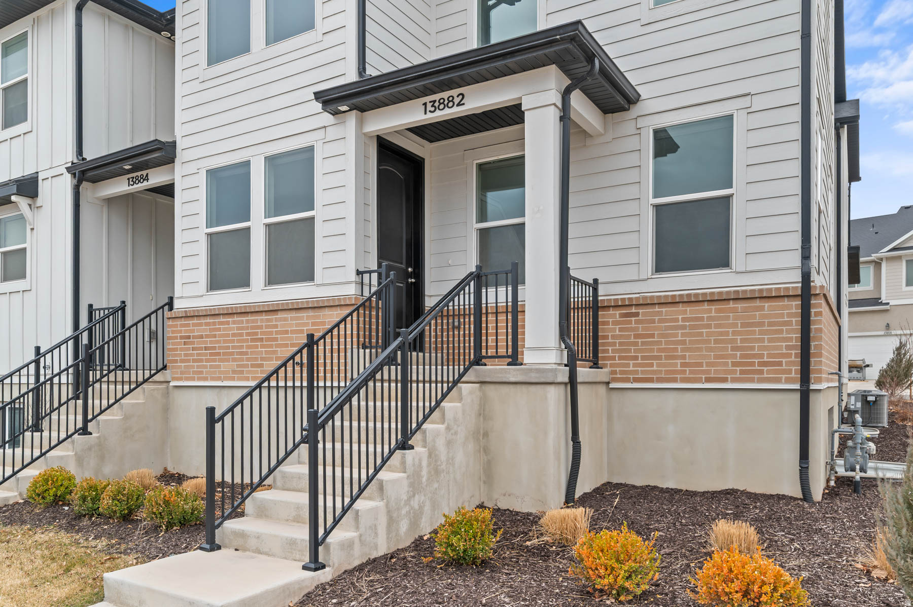 MOUNTAIN RIDGE - Residential