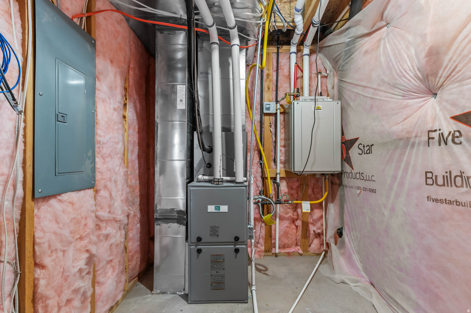 MOUNTAIN RIDGE - Residential