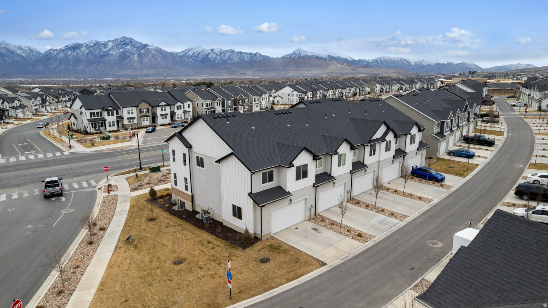 MOUNTAIN RIDGE - Residential