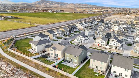 Tiny photo for 57 E PORTICO LN N, Saratoga Springs, UT 84045 (MLS # 2122324)