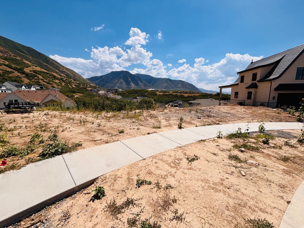 Photo of 3482 S COBBLESTONE CT #39, Mapleton, UT 84664 (MLS # 2179158)