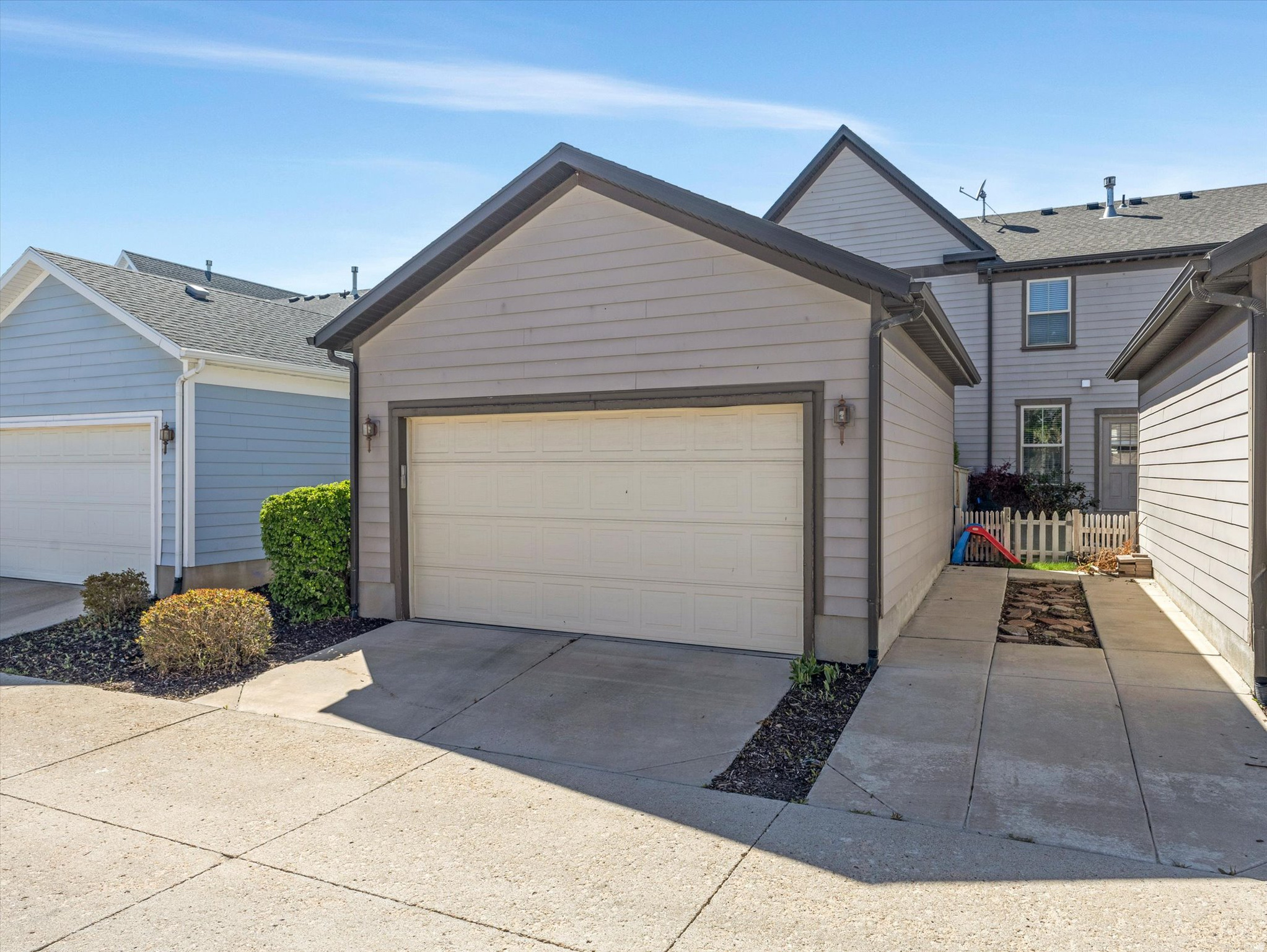 KENNECOTT - Residential