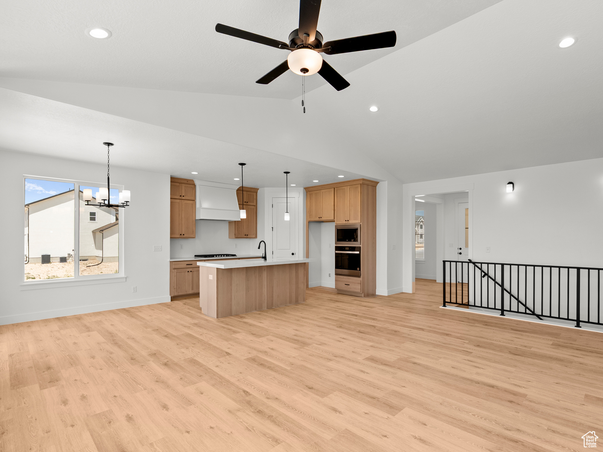 MOONLIGHT VILLAGE - Residential