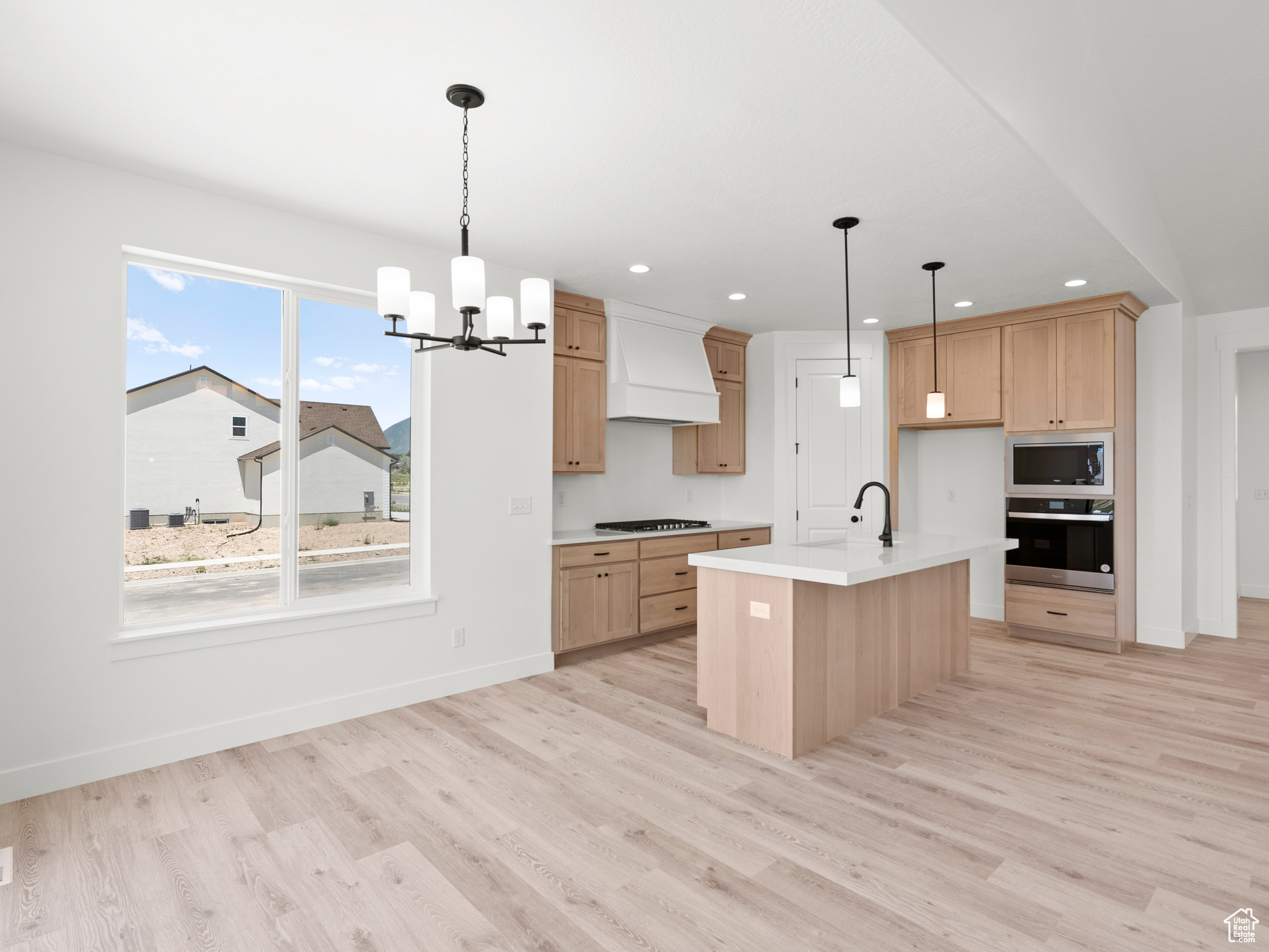 MOONLIGHT VILLAGE - Residential