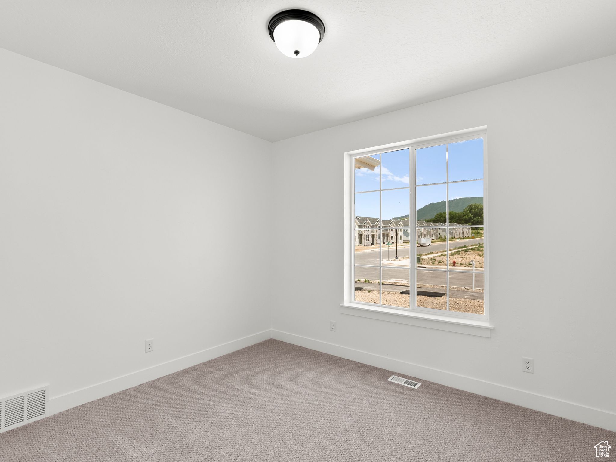 MOONLIGHT VILLAGE - Residential