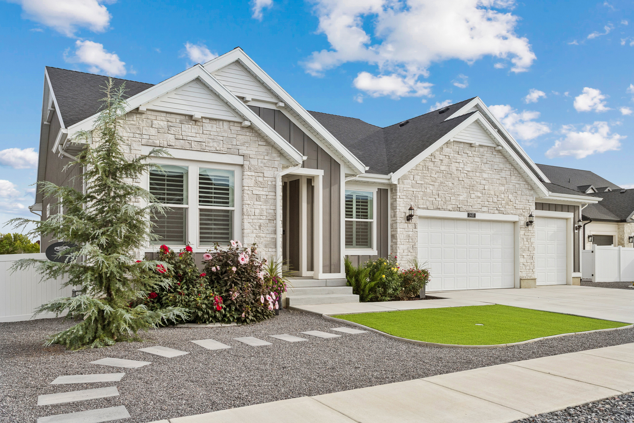 CAMDEN FIELDS - Residential