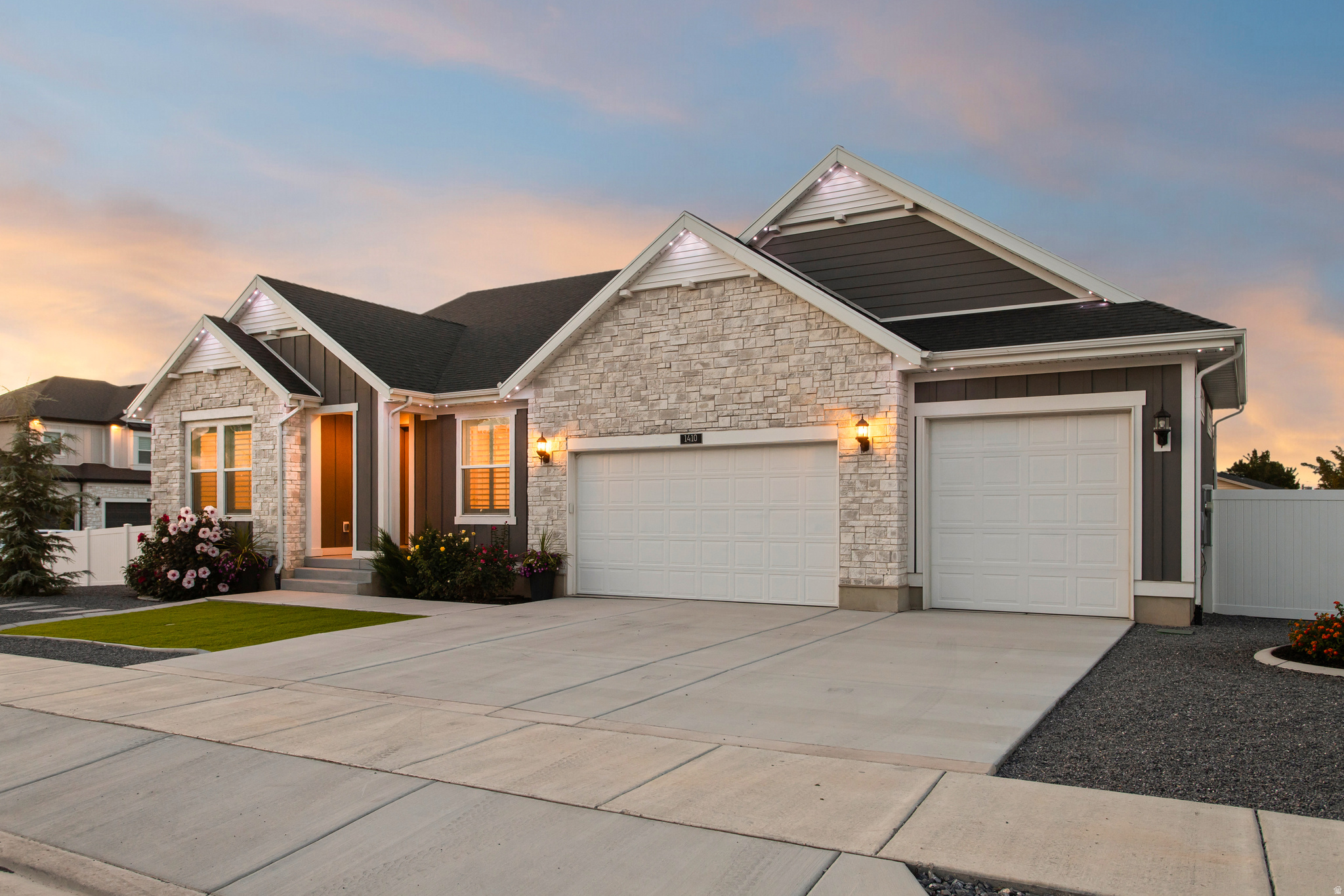 CAMDEN FIELDS - Residential