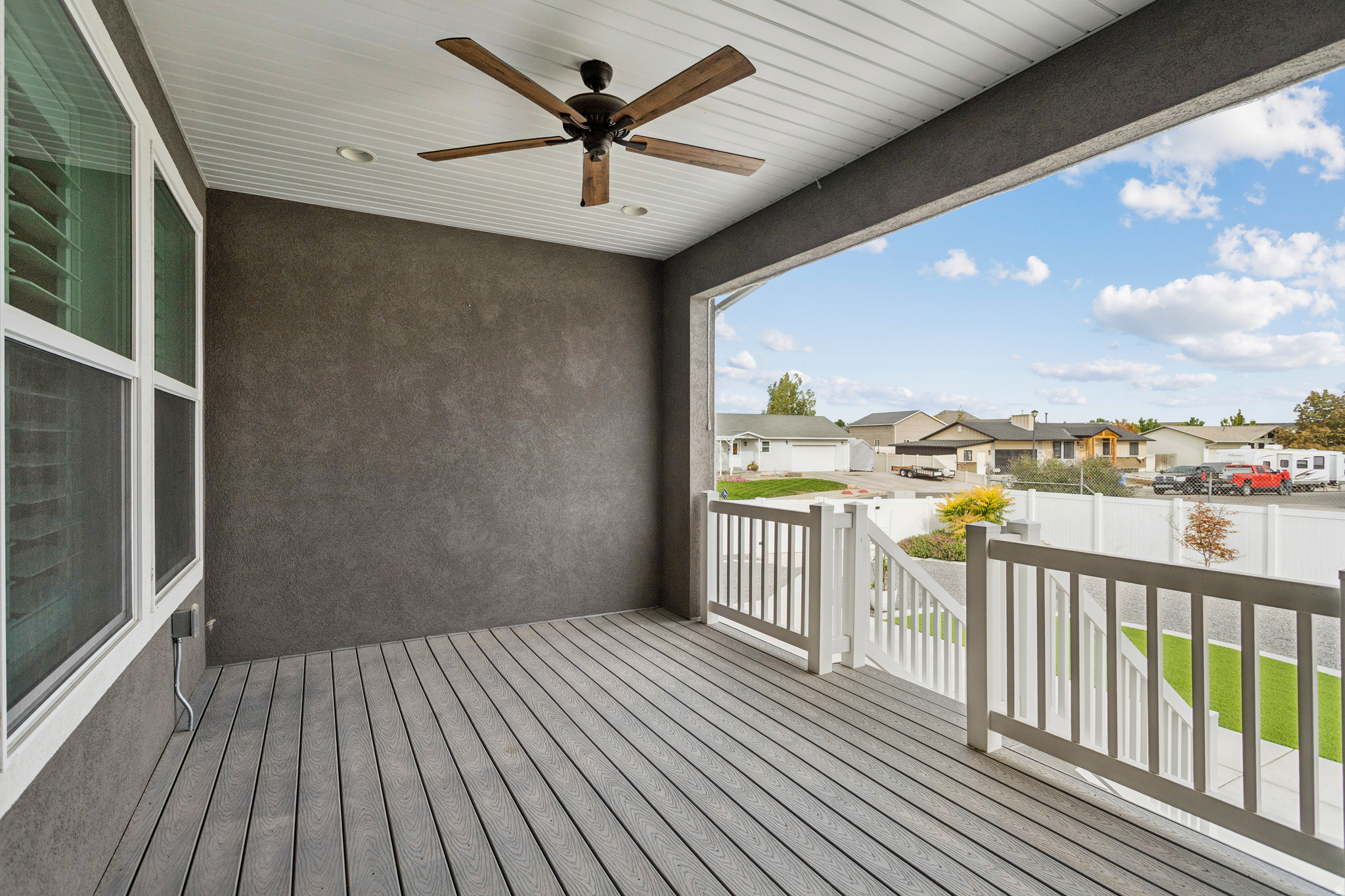 CAMDEN FIELDS - Residential