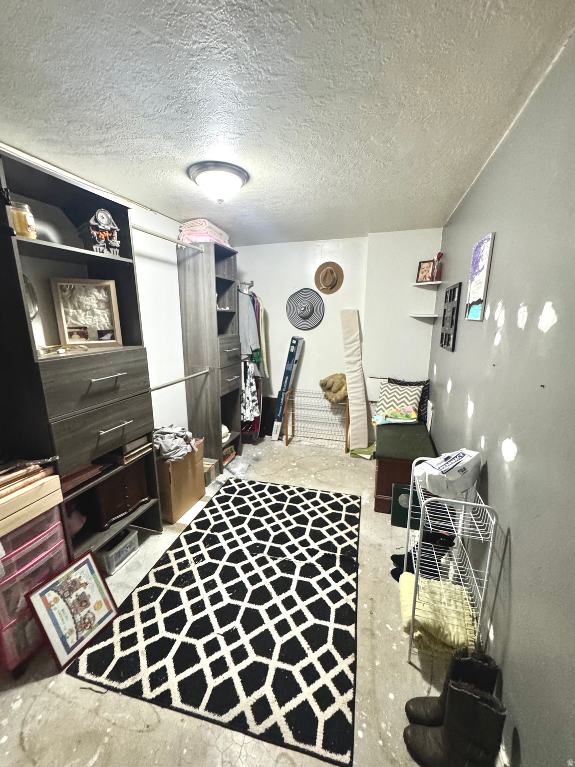 WHITE CITY - Residential