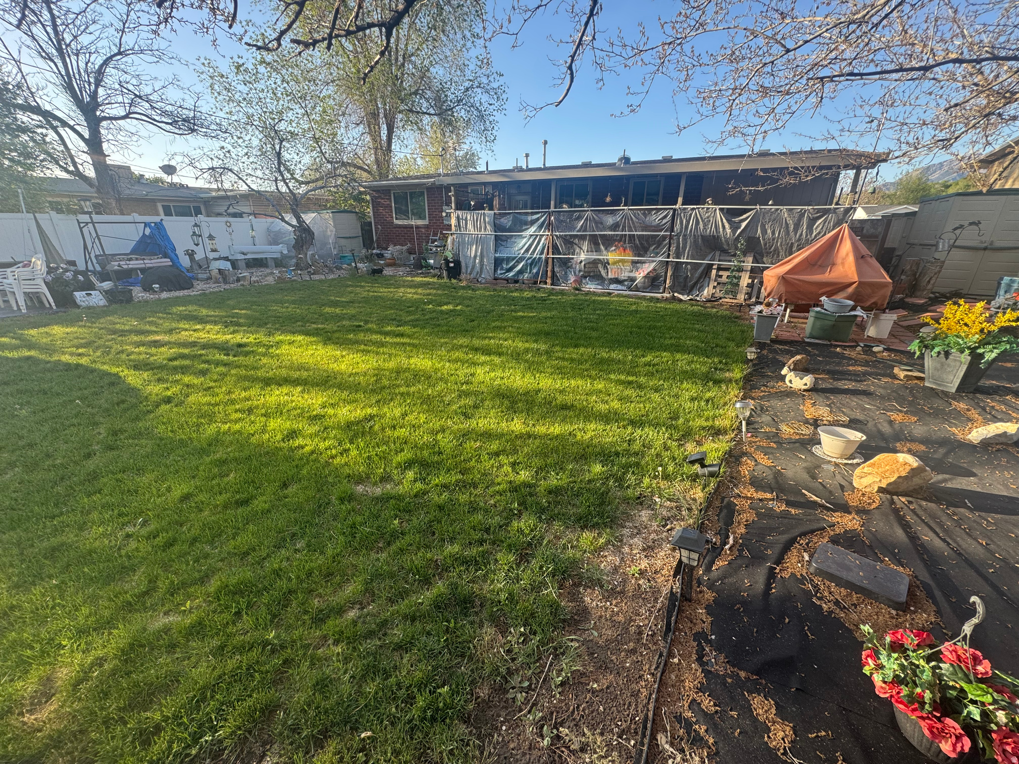 WHITE CITY - Residential