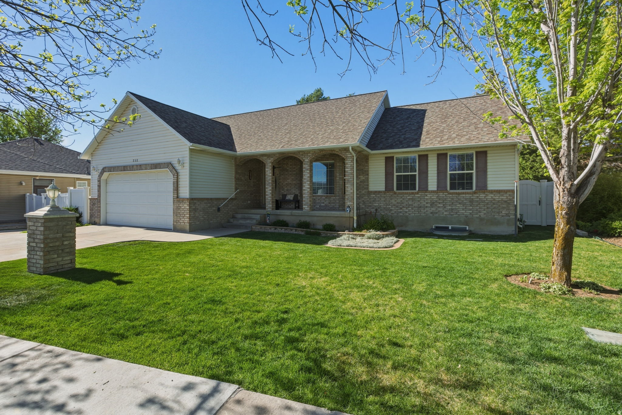 PINE MEADOWS - Residential