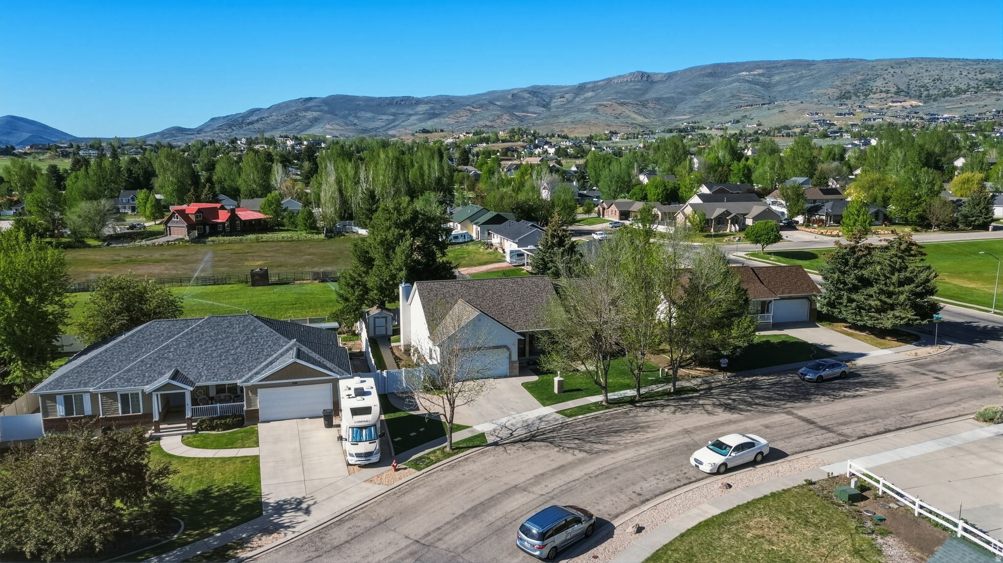 PINE MEADOWS - Residential