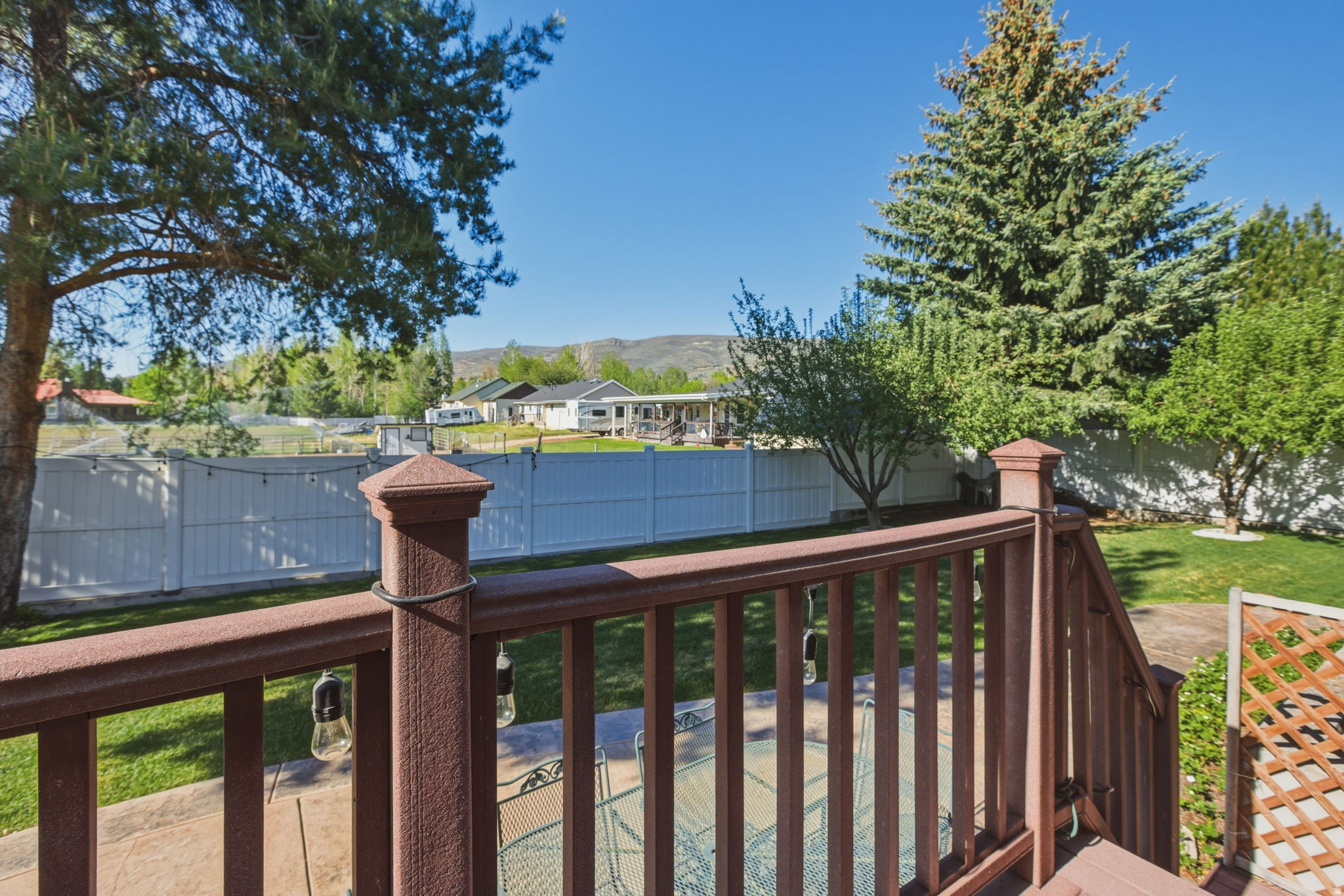 PINE MEADOWS - Residential