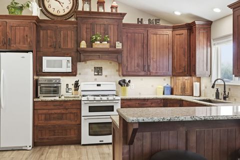 Tiny photo for 715 E 320 N, Heber City, UT 84032 (MLS # 2158317)