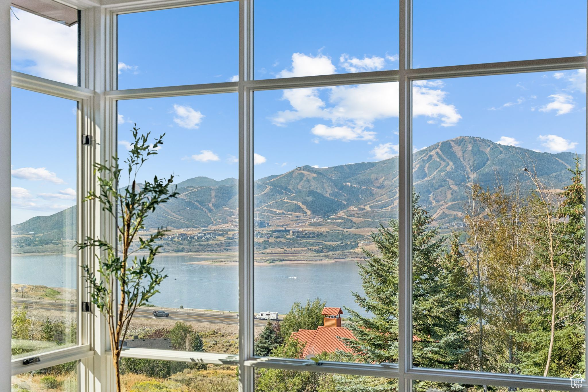 DEER MOUNTAIN - Residential