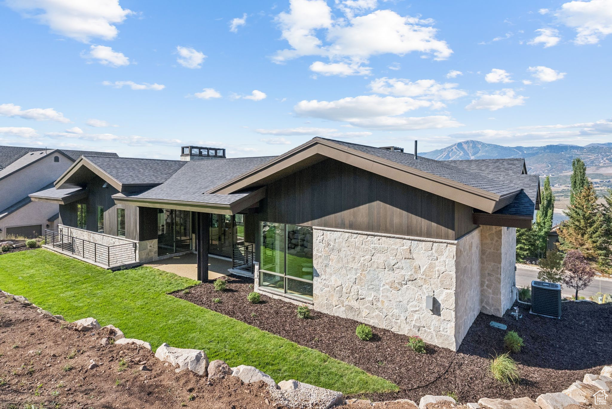 DEER MOUNTAIN - Residential