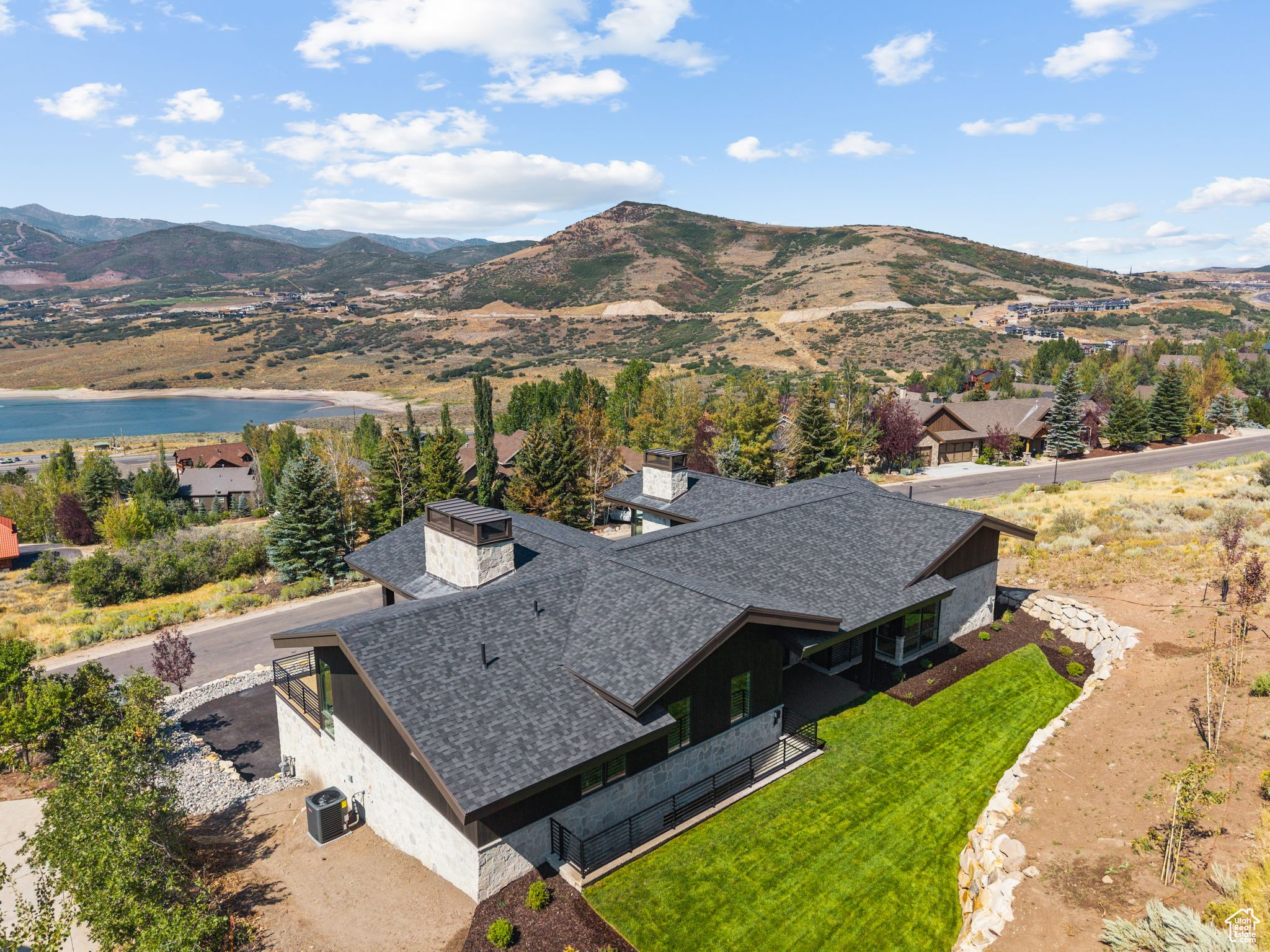 DEER MOUNTAIN - Residential