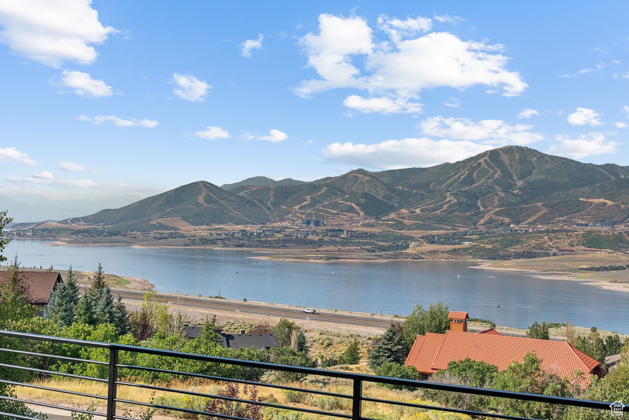 DEER MOUNTAIN - Residential