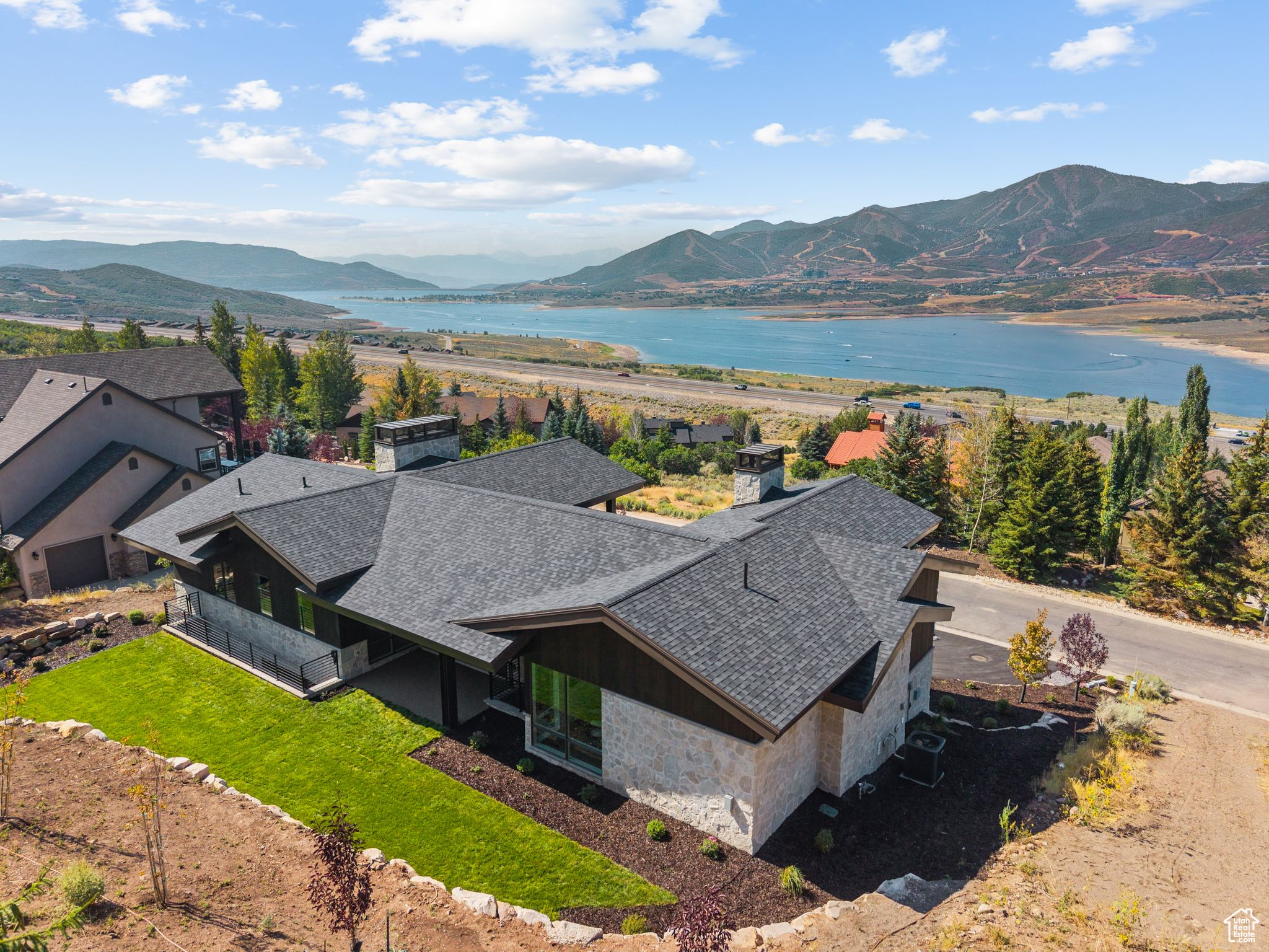 DEER MOUNTAIN - Residential