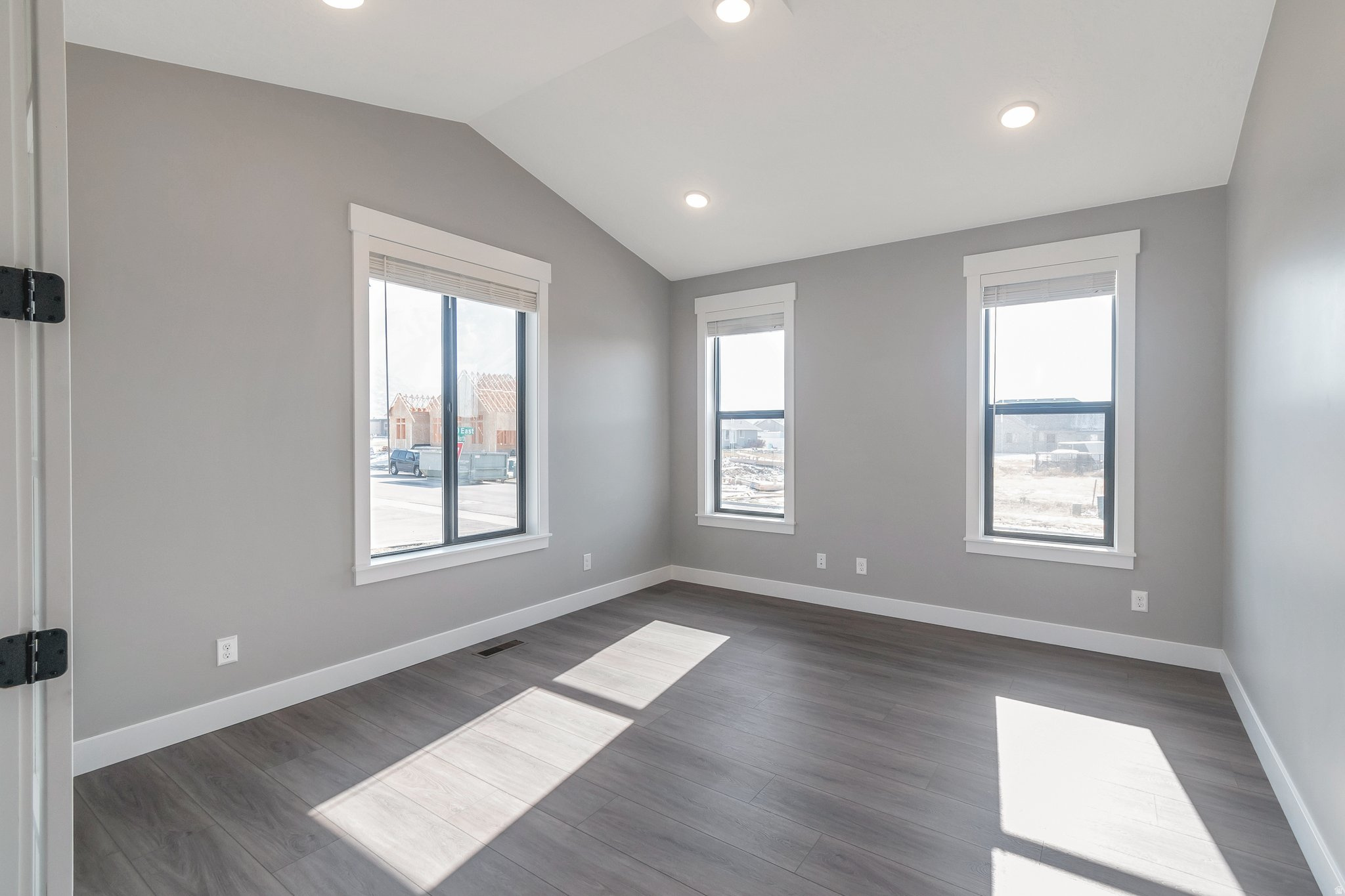 EAGLE HAVEN - Residential