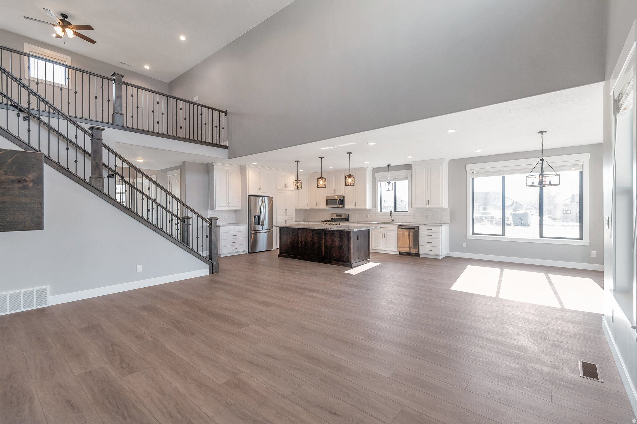 EAGLE HAVEN - Residential